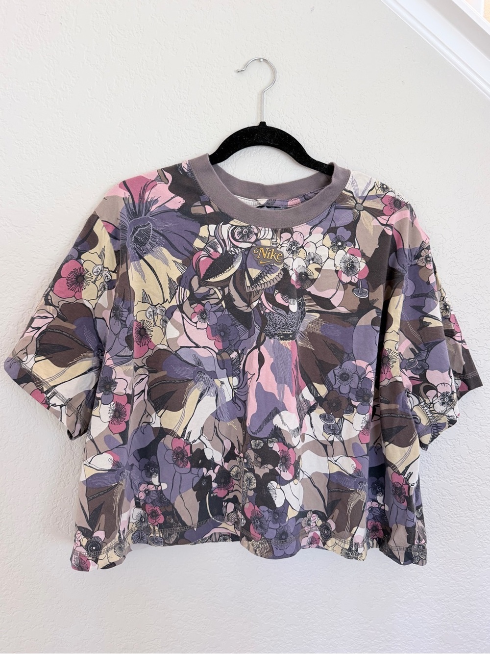 Nike Femme floral print crop top - Picture 3 of 7
